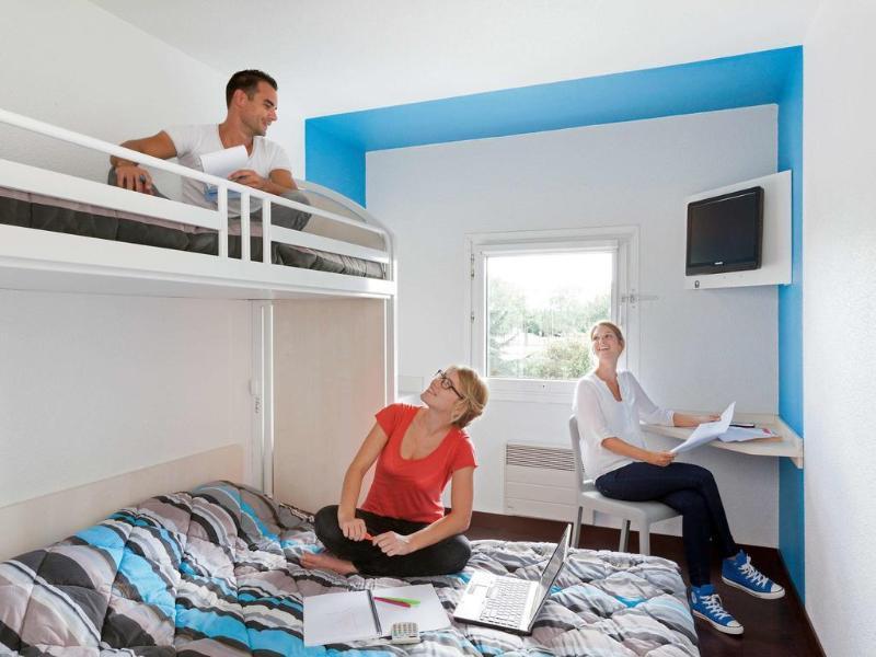 Hotelf1 Lyon Sud Oullins Renove Экстерьер фото