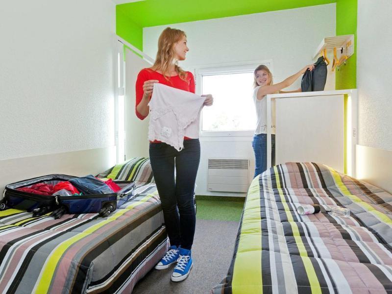 Hotelf1 Lyon Sud Oullins Renove Экстерьер фото